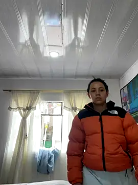 hannahb-e online show from December 2025 02:05:02 PM