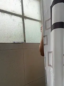 hannahb-e online show from February 2026 08:08:01 PM