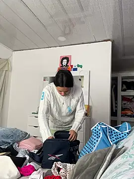 hannahb-e online show from March 2026 03:44:01 PM