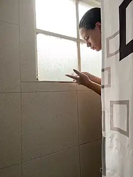 hannahb-e online show from March 2026 12:52:02 PM