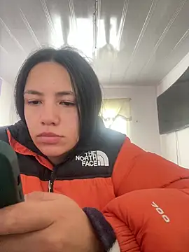 hannahb-e online show from February 2026 07:14:01 PM