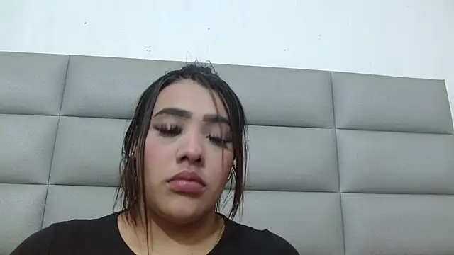 Snapshot of emily_brontee_ chatting on October 2025 02:16:01 PM emily brontee online show from October 2025 02:16:01 PM