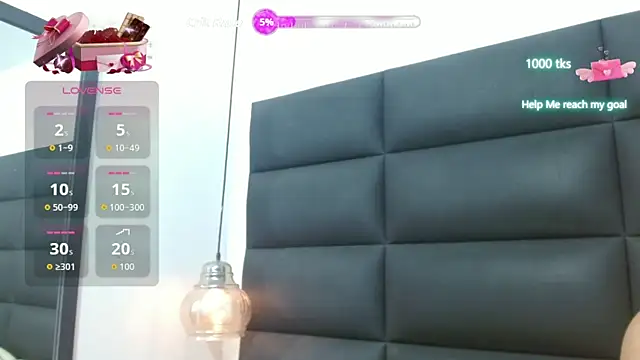 emily brontee  online show from November 2025 01:37:02 PM