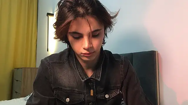 Snapshot of k0sta_ chatting on January 2025 10:00:02 AM k0sta  online show from January 2025 10:00:02 AM