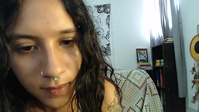 AlinaWoolf  online show from December 2024 04:49:02 PM