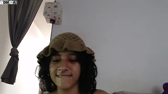 AlinaWoolf  online show from February 2026 02:39:01 PM