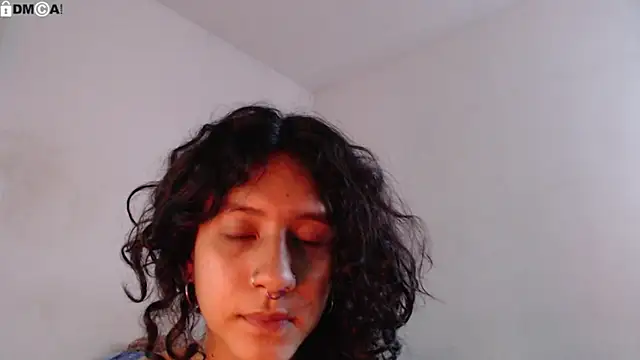 AlinaWoolf  online show from March 2026 02:55:01 PM