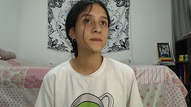 AlinaWoolf  online show from January 2025 11:44:02 PM