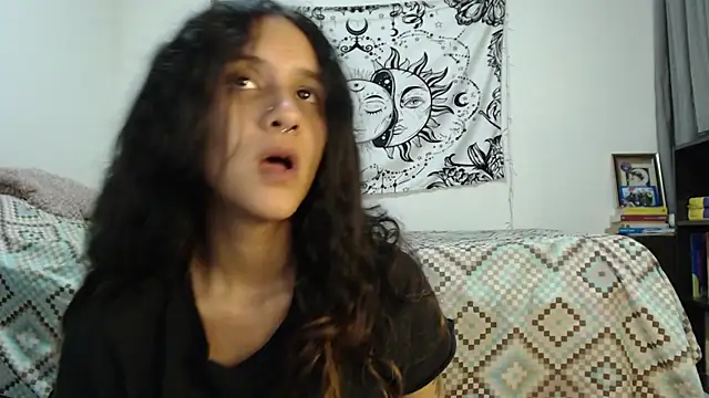 AlinaWoolf  online show from February 2025 02:39:01 AM