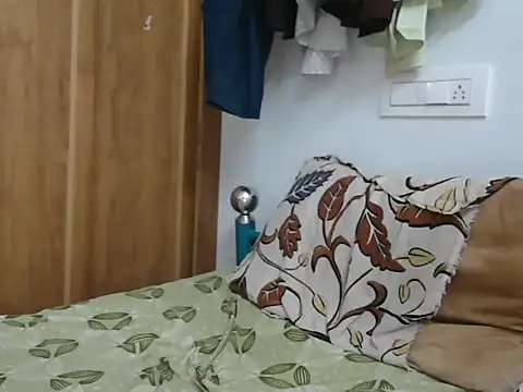 Snapshot of Tamil_Boy28 chatting on January 2026 05:25:01 AM Tamil Boy28 online show from January 2026 05:25:01 AM