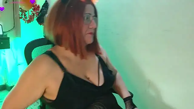 Snapshot of _samara chatting on October 2025 12:01:02 AM samara online show from October 2025 12:01:02 AM