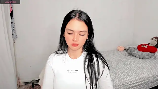 Sarah angell online show from December 2024 01:47:01 PM