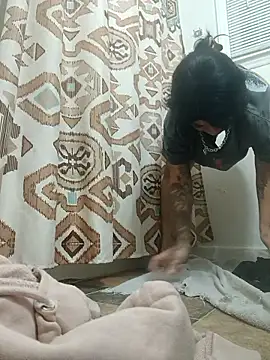 Snapshot of mariah2299 chatting on November 2025 04:38:02 AM mariah2299 online show from November 2025 04:38:02 AM