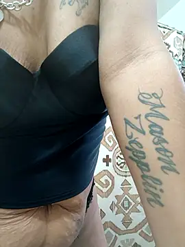 Snapshot of mariah2299 chatting on November 2025 07:30:02 PM mariah2299 online show from November 2025 07:30:02 PM