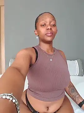 Snapshot of Jazmine-Blue chatting on March 2025 02:18:02 PM Jazmine-Blue online show from March 2025 02:18:02 PM
