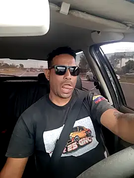 Snapshot of hecwil8 chatting on December 2024 03:23:02 PM hecwil8 online show from December 2024 03:23:02 PM