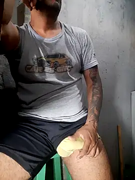 hecwil8 online show from February 2026 12:35:01 PM