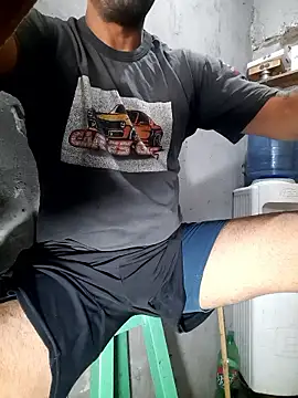 hecwil8 online show from January 2026 12:22:01 PM