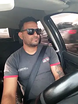 hecwil8 online show from November 2025 11:25:01 AM