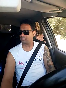 hecwil8 online show from December 2025 12:07:01 PM