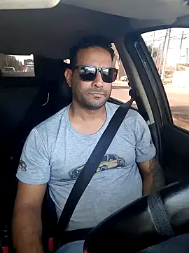 hecwil8 online show from November 2025 11:57:02 AM