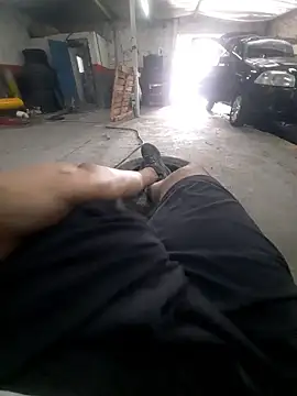 hecwil8 online show from January 2026 01:40:02 PM