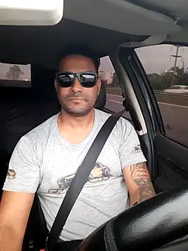 hecwil8 online show from November 2025 11:47:01 AM