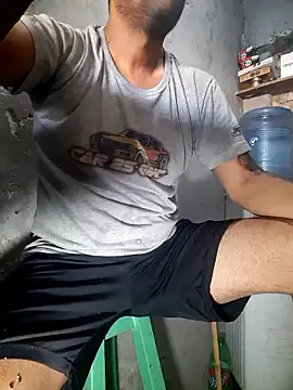 hecwil8 online show from January 2026 12:42:02 PM