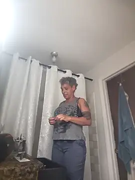 CeceilaMoon online show from March 2026 05:04:01 PM