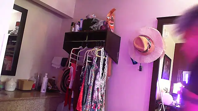 CeceilaMoon online show from July 2026 01:44:01 PM