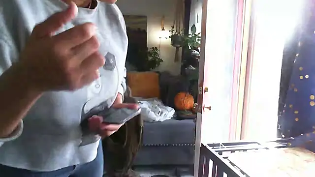 CeceilaMoon online show from November 2025 05:50:01 PM