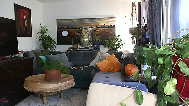 CeceilaMoon online show from November 2025 01:54:02 PM