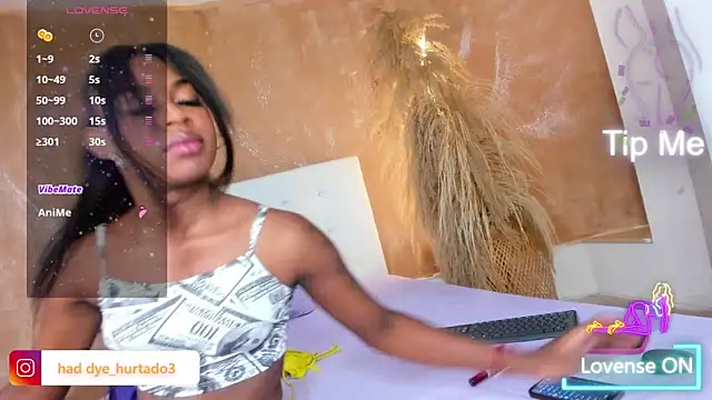 Snapshot of shenielxx chatting on March 2026 01:18:01 PM shenielxx online show from March 2026 01:18:01 PM