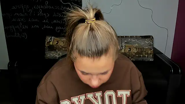 IsabellaBler online show from November 2025 06:47:01 AM