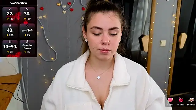 IsabellaBler online show from September 2025 05:47:01 AM