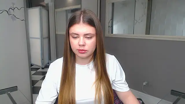 IsabellaBler online show from March 2025 07:00:02 AM