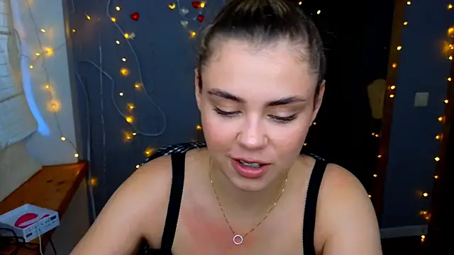 IsabellaBler online show from September 2025 11:48:02 AM