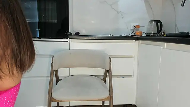 JennyRosh online show from April 2026 06:09:01 AM