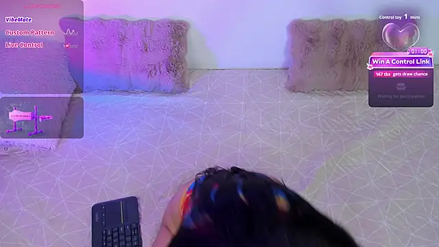 pauline golden1 online show from March 2026 04:06:02 AM