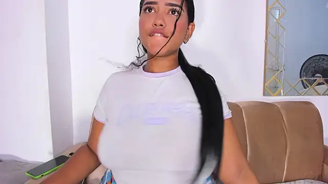 sharlot evans  online show from March 2026 04:33:02 PM