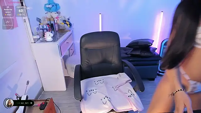 Michelle se online show from December 2025 09:05:01 PM