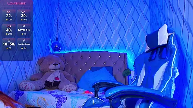 NicolleTaylor online show from November 2025 02:06:02 AM