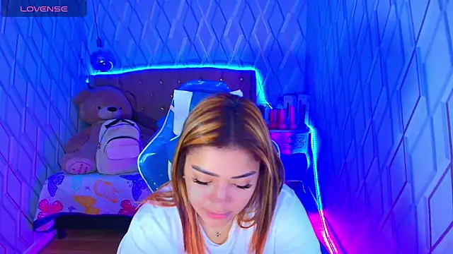 NicolleTaylor online show from October 2025 03:41:02 AM