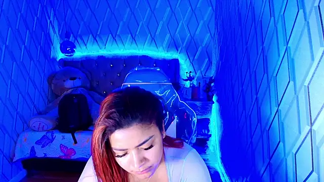 NicolleTaylor online show from November 2025 04:11:02 AM