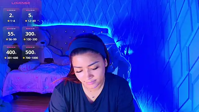 NicolleTaylor online show from November 2025 03:51:02 AM