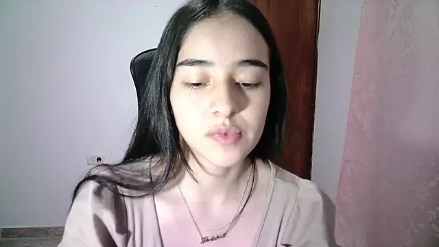 Snapshot of aineangeel chatting on October 2025 02:02:01 AM aineangeel online show from October 2025 02:02:01 AM