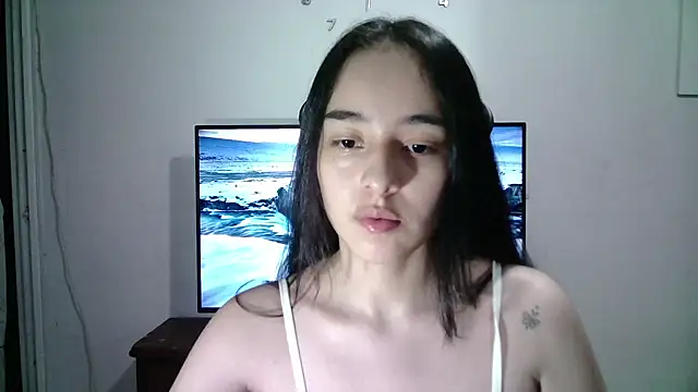 Snapshot of aineangeel chatting on February 2025 03:12:01 AM aineangeel online show from February 2025 03:12:01 AM