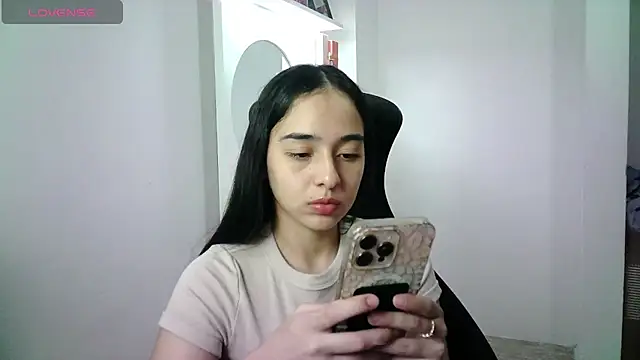 Snapshot of aineangeel chatting on June 2026 12:12:02 AM aineangeel online show from June 2026 12:12:02 AM