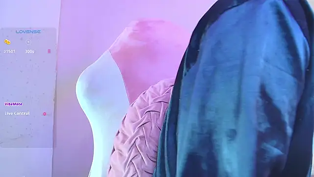 Keidancee online show from November 2025 05:13:01 PM