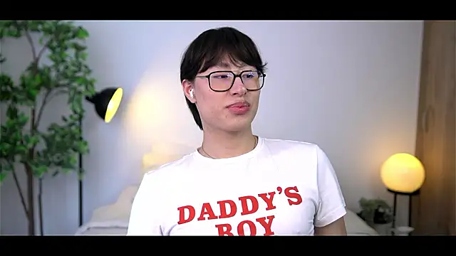 Snapshot of SrLuis18 chatting on February 2026 09:14:02 PM SrLuis18 online show from February 2026 09:14:02 PM